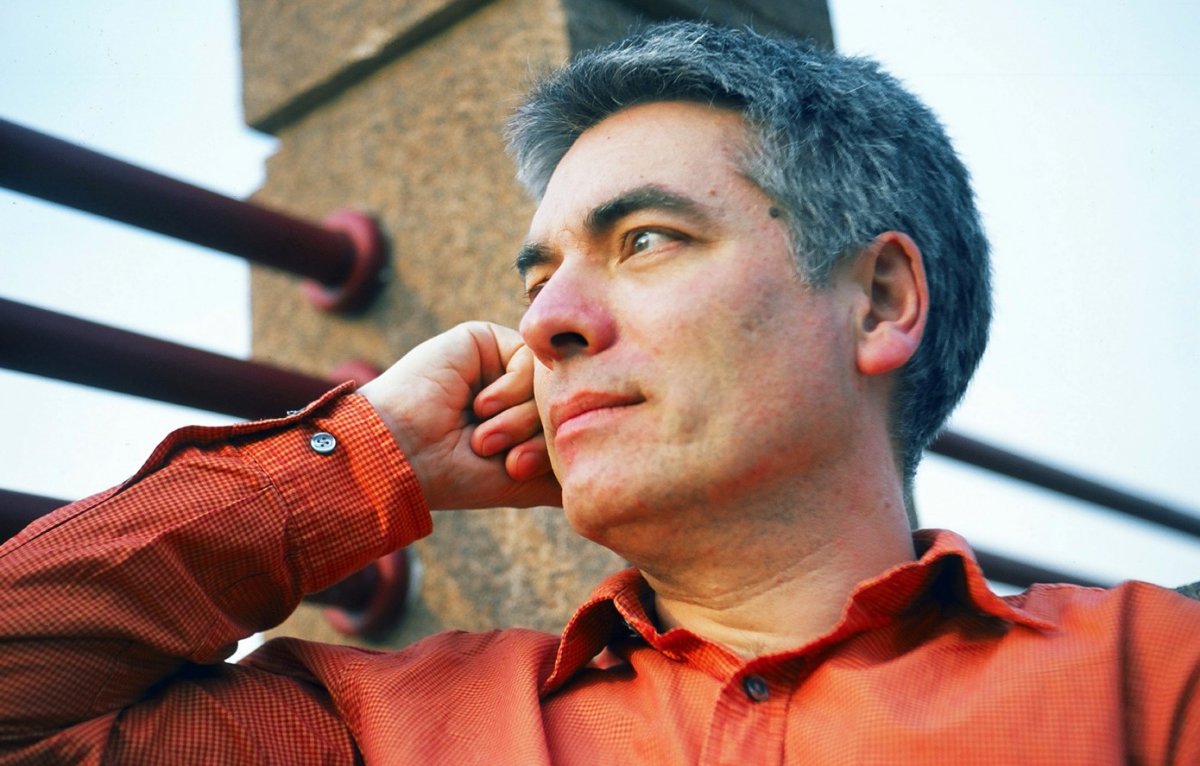 Holt, Simon - klik hier